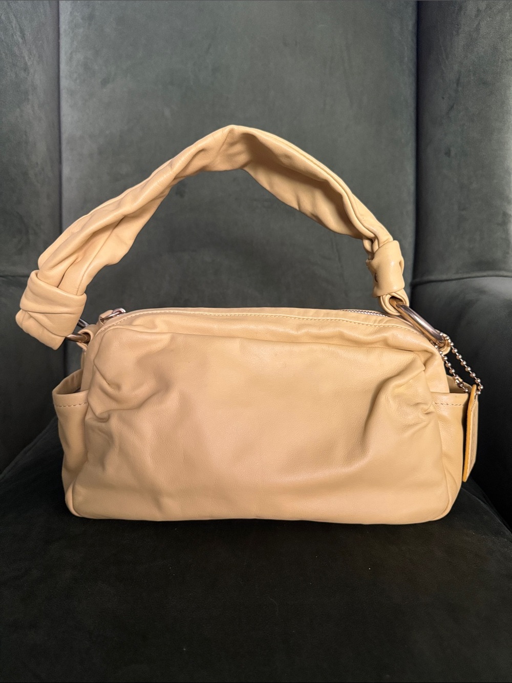 Coach Shoulder Bag in Butter Yellow leather